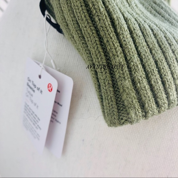 🔸 Lululemon on top of it beanie HLND Green OS - Picture 9 of 10